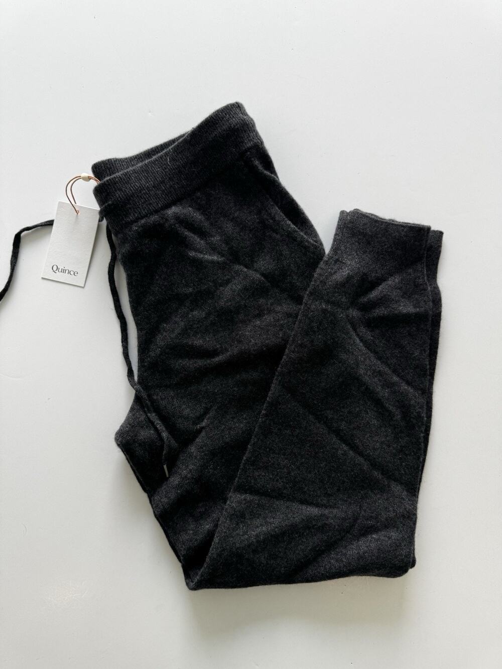 Quince Mongolian Cashmere Sweatpants / Charcoal / Small